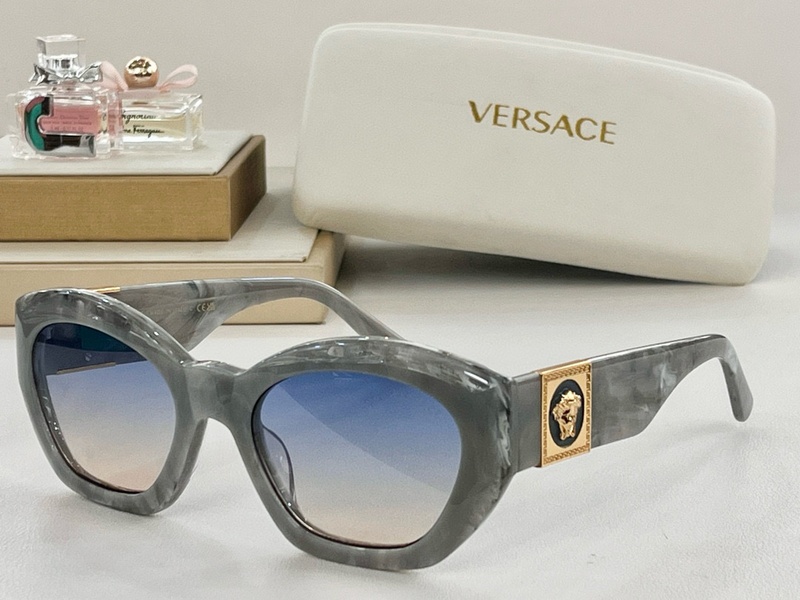 Versace Sunglasses 32